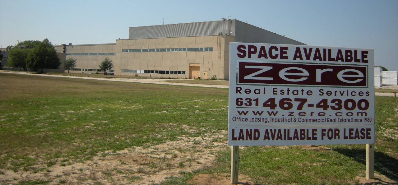 EXCLUSIVE CALVERTON ENTERPRISE PARK 9,560 SF MANUFACTURING / WAREHOUSE / R & D